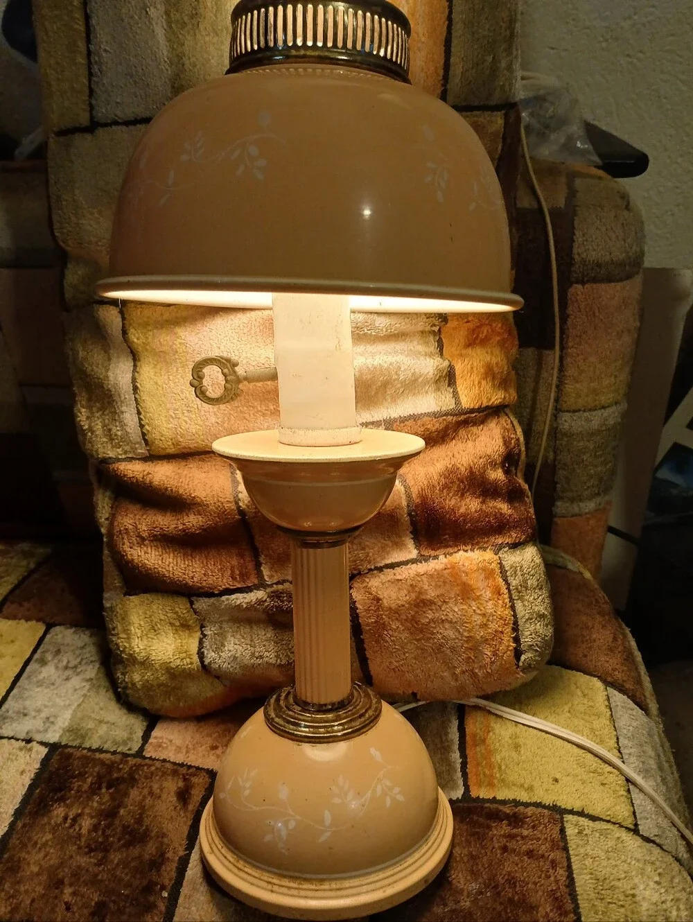 Peach Floral Table Lamp - Vintage Home Accent